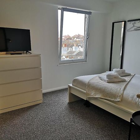 Appartamento Eastcliff Escape Folkestone Esterno foto